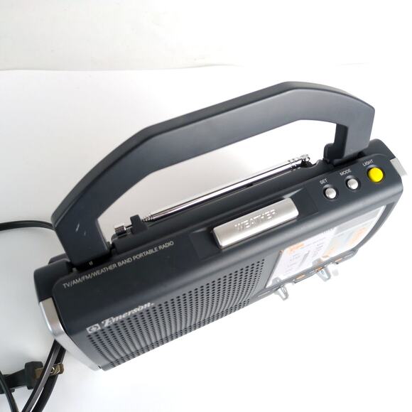 Emerson Weather Band Radio RP 6250, Plug-In & Battery Operated Portable TV Sound - Picture 8 of 11
